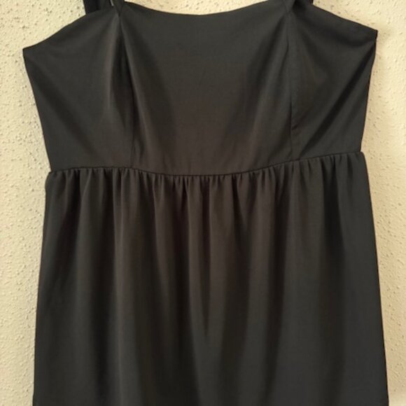 Top negro básico (Black wide-strap top, soft and versatile) - Picture 2 of 5